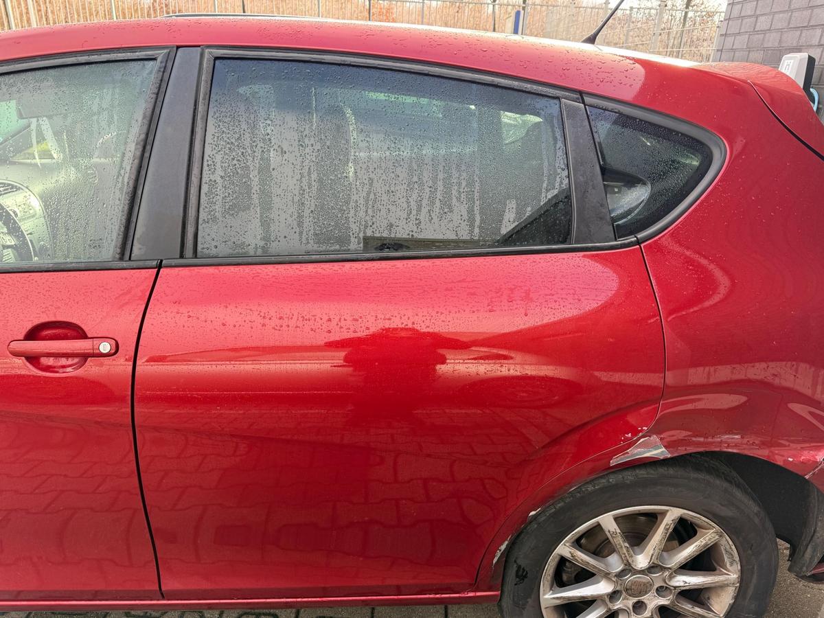 Seat Leon 1P original T&uuml;r hinten links LS3X Rojo Rubi 5 T&uuml;rer Rohbau BJ06